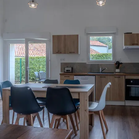 Holiday home Berclois *